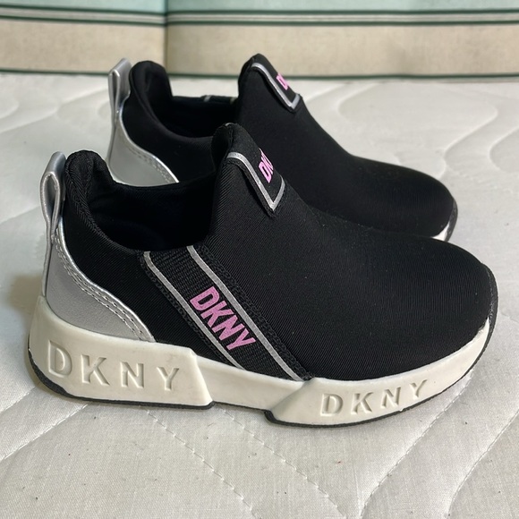 DKNY Kids Black Slip-On Sneakers - Picture 1 of 6